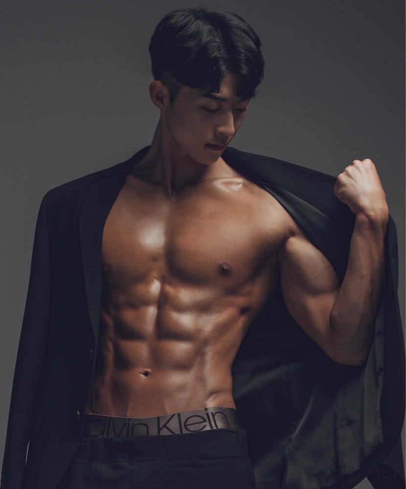 황인택 커버 이미지