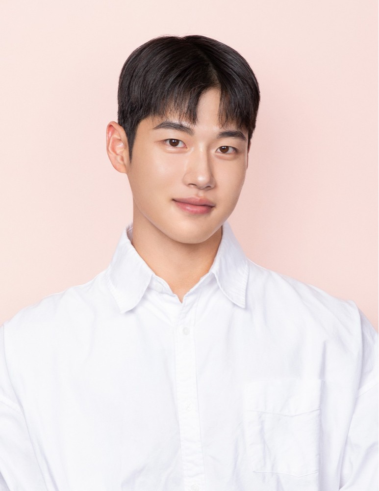 윤주빈 커버 이미지