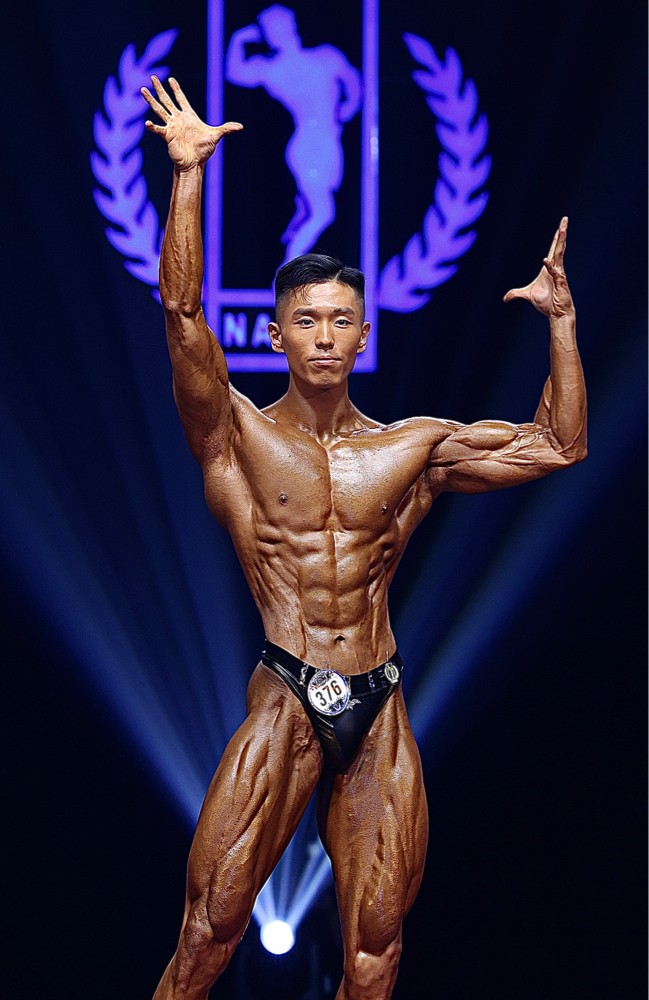 윤우영 커버 이미지