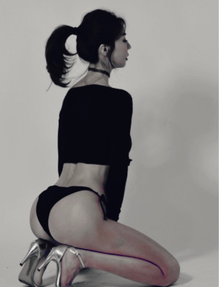 김민정 커버 이미지