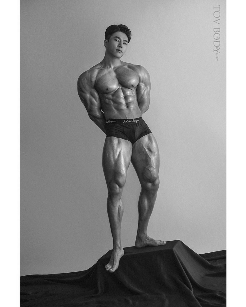레오 커버 이미지