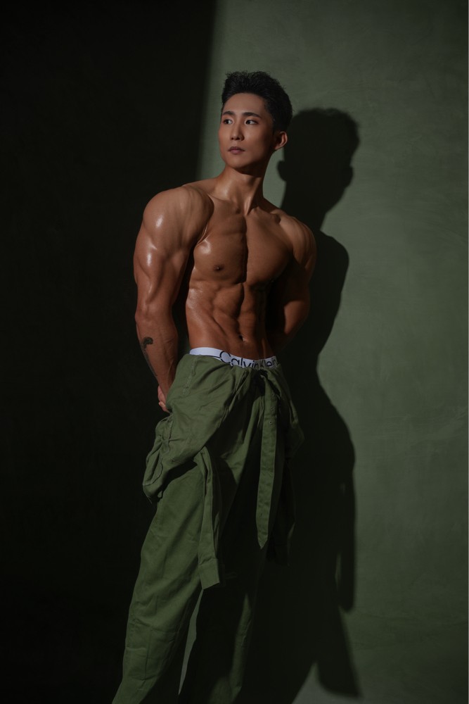 이윤재 커버 이미지