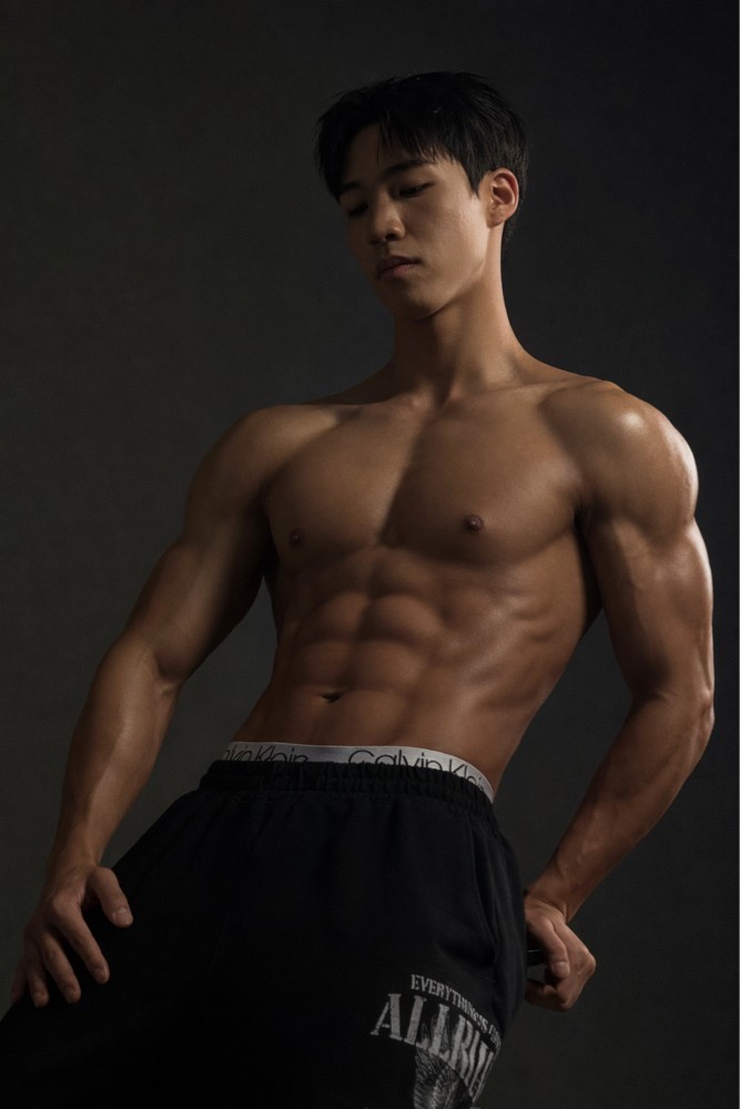 홍창성 커버 이미지