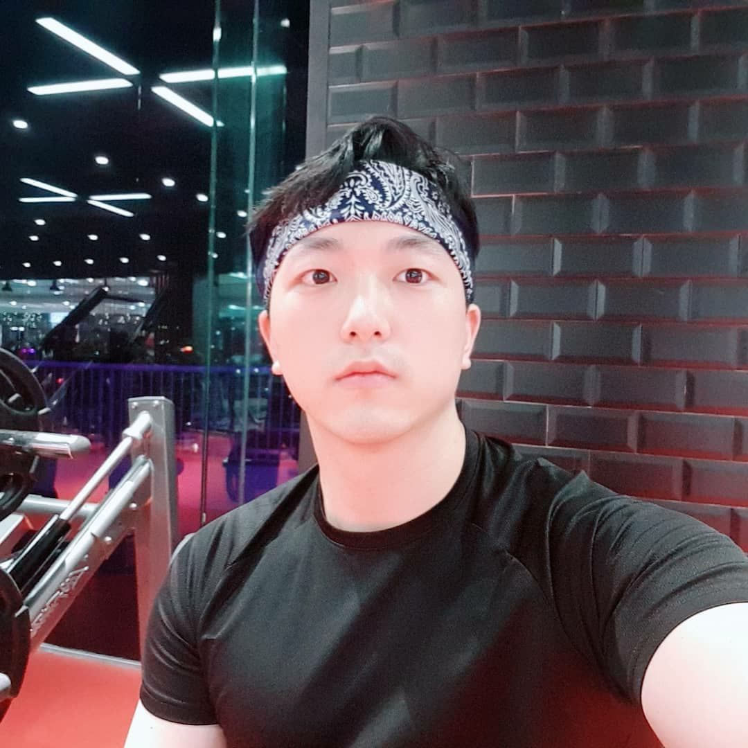 콴 커버 이미지