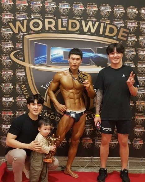 오군택 커버 이미지