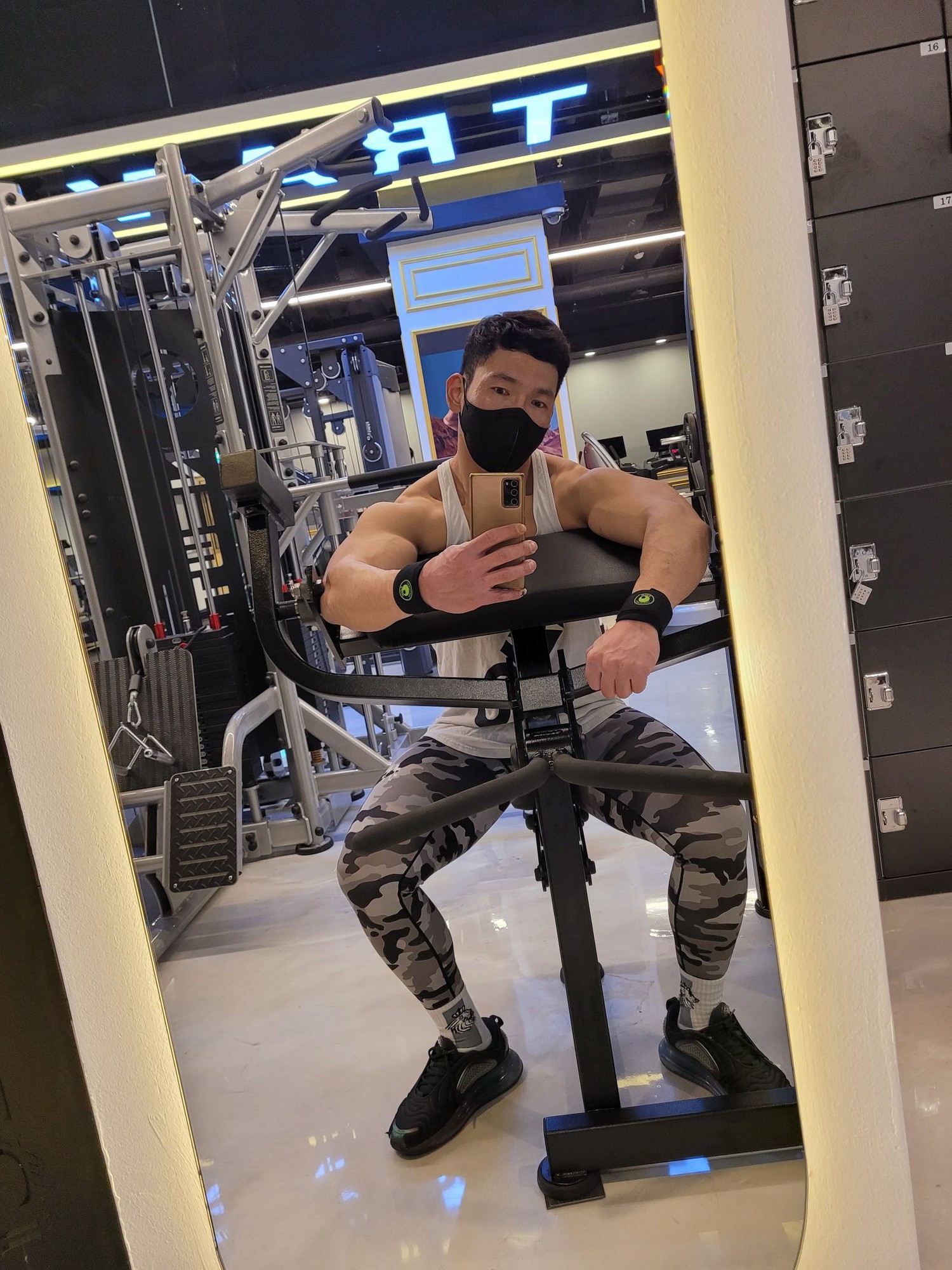 우희웅 커버 이미지