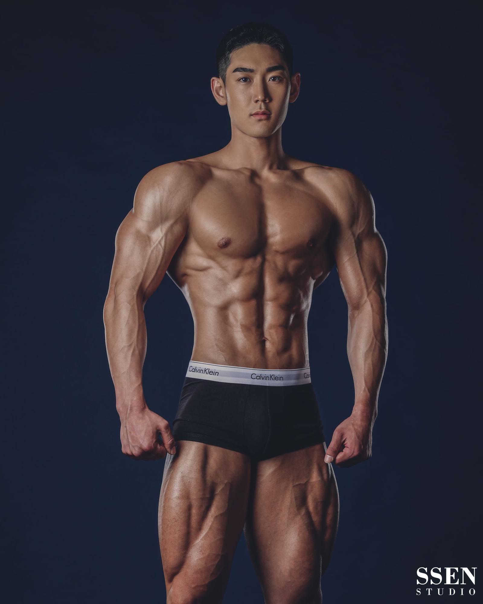 조용은 커버 이미지