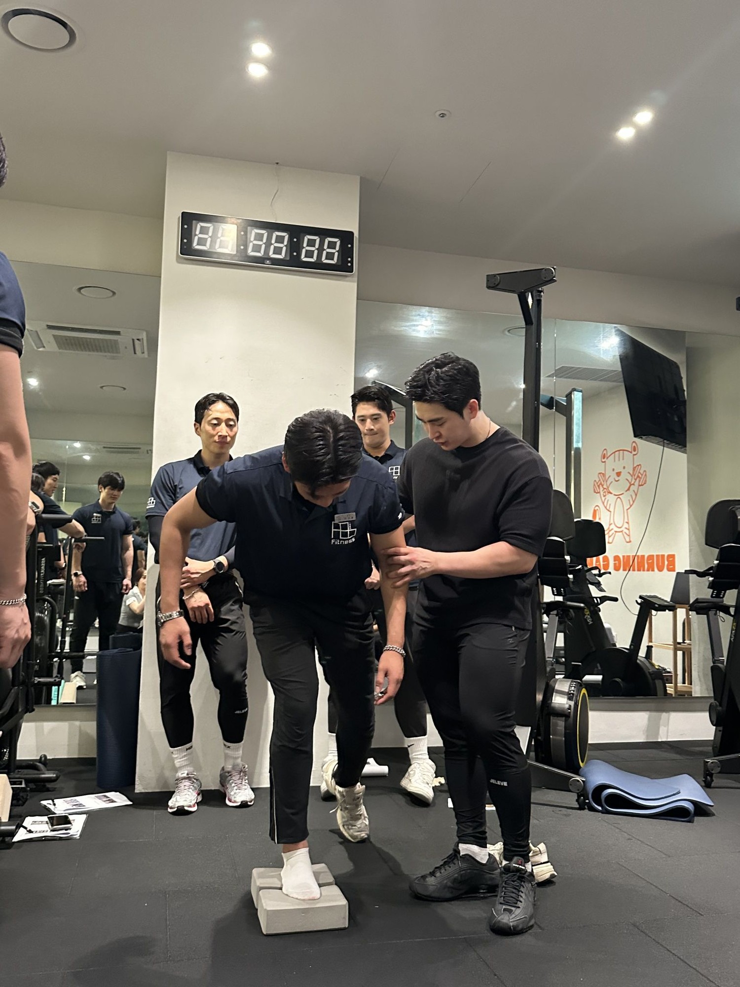 안유환 커버 이미지